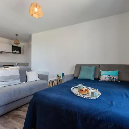 Cap Ocean-18 By Interhome كابروتو